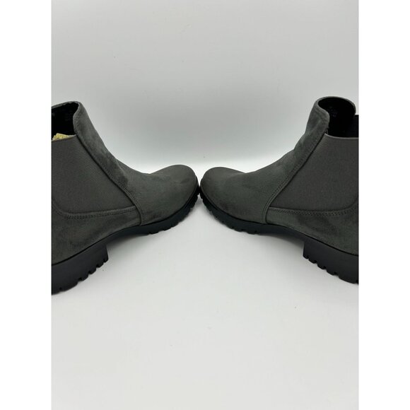 Nine West Womens Grey Faux Suede Chelsea Ankle Boots Lug Soles Size 6M - Picture 7 of 11